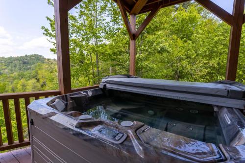 Winterfell Lodge in Blowing Rock, USA