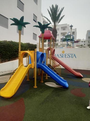놀이터, Appartement la Siesta beach resort Mohammedia in 모하메디아