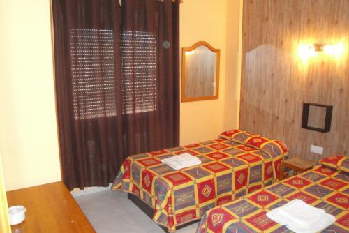 Hostal Cristina - image 9