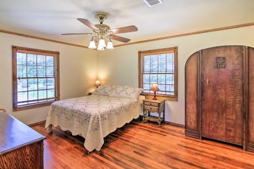 Scenic Cottage with Views 17 mi to San Antonio! - image 13
