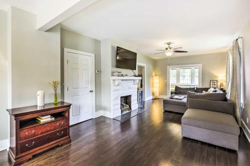 Renovated Pet-Friendly Nashville Home with Pvt Yard - image 10