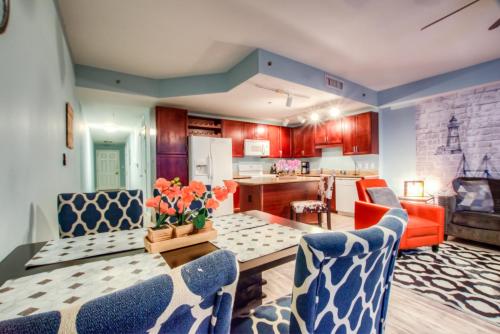 Laketown Wharf 535 By Aneliya detail