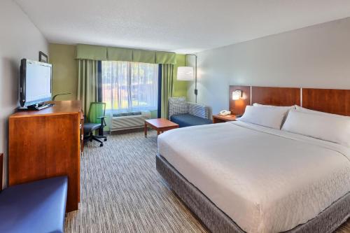 Holiday Inn Express Hotel & Suites Raleigh North - Wake Forest, an IHG Hotel