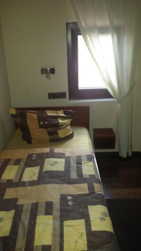 Hotel Restaurant Platamon 253m von Feuchtwangen entfernt