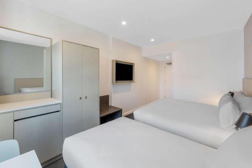 Travelodge Hotel Sydney Airport - image 8