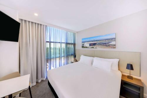 Travelodge Hotel Sydney Airport - image 5
