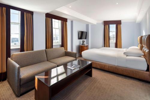 Radisson Blu Hotel, London Bond Street