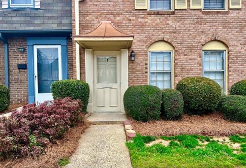 Cozy & Modern Charlotte Home