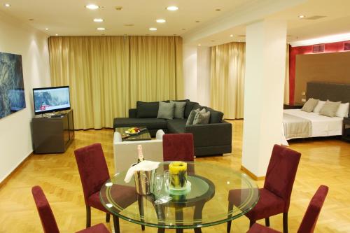 Theoxenia House Hotel, Афины (фото 4)