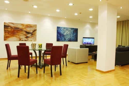 Theoxenia House Hotel, Афины (фото 9)