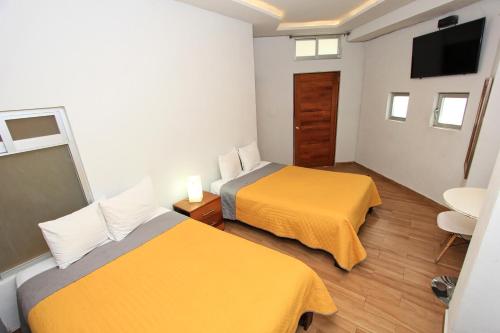 room detail thumbnail 1