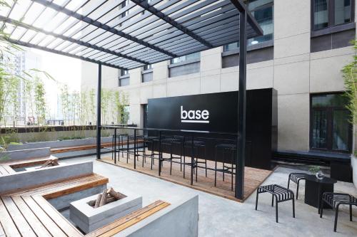 base-Shanghai Pusan Serviced Apartment, Shanghai