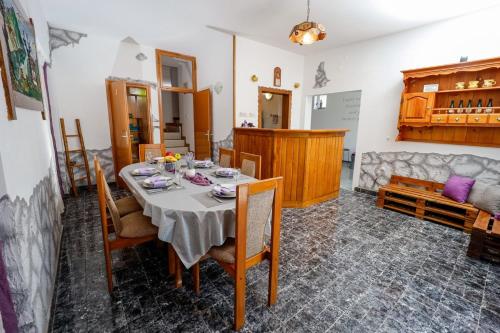 Family friendly house with a parking space Jastrebarsko, Prigorje - 20705