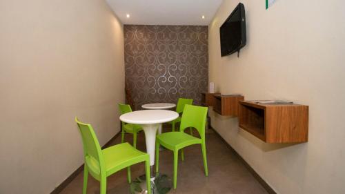 Hotel El Conde Naucalpan Only Adults in นอลคอลพัน เดอ จอเรซ