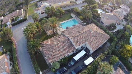 Exterior view, Luxueuse Villa Recente a Saint Raphael de Plain Pied in Saint-Raphael