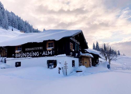 Bründling-Alm Berggasthof auf 1167m auf dem Hochfelln - Hotel - Bergen