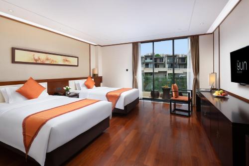 2 twin beds