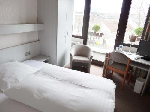 Zentral Hotel Poststuben 352m von Krefeld entfernt