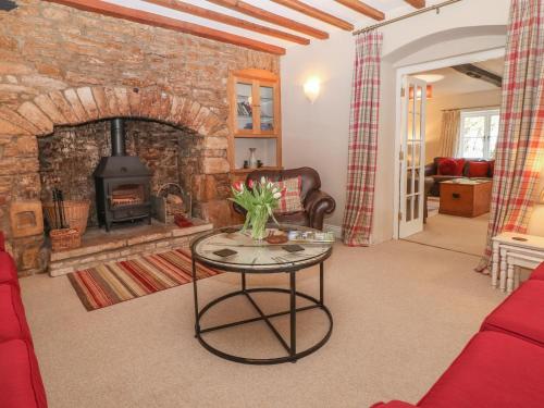 South Hill Farmhouse (22) STOW ON THE WOLD - image 8