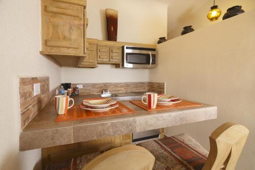 Kitchen, Cabo Vista Hotel - Adults Only in Cabo San Lucas