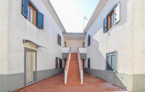  Cozy Apartment In San Leonardo Di Cutro, Unterkunft in Le Castella