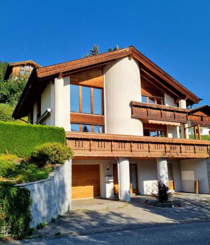  Beautiful chalet with a view in Lenzerheide region, Unterkunft in Malix