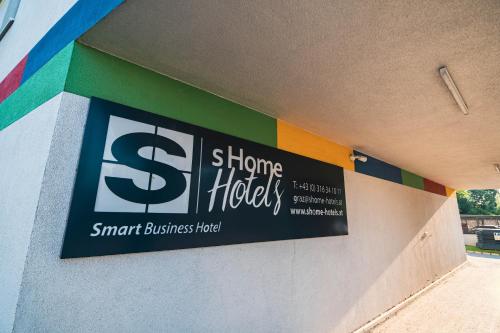 sHome Hotel Graz - Self-Check-in & free parking