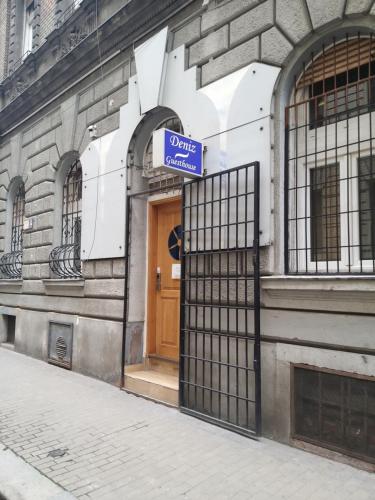  Deniz Guesthouse in Budapest