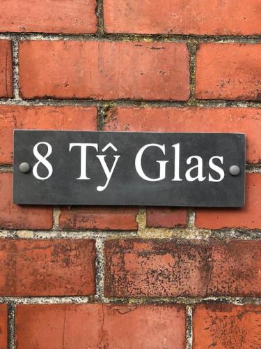 Tŷ Glas, Fishguard, Ideal for beach, coastal path and town!