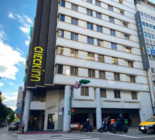 雀客旅館台北站前 CHECK inn Taipei Main Station