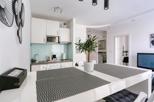 Cardo Apartments 1