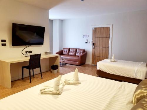 Manomon residence มโนมน เรสซิเดนซ์ Room Type - Deluxe Family Room