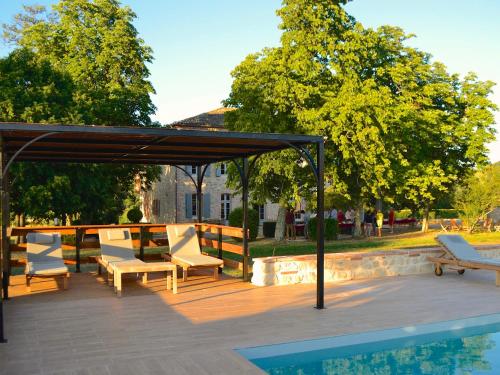 Bastide des Tourelles pour 20 pers. Piscine & Spa in ลาโวร์