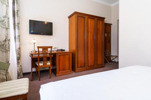 2 twin beds
