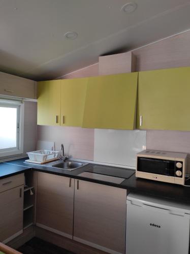 Bungalow Tossa Pelada i Mobil Home Rodell in Fornols