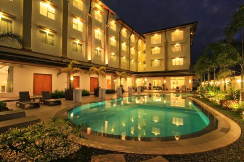 Swimming pool, The Harvest Hotel Managed by HII in Cabanatuan