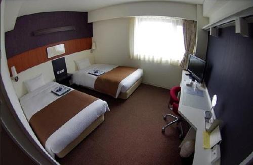 room detail thumbnail 2