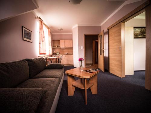 Hotel Holzbecher Ratiborice in เชสกา สกาลิซ