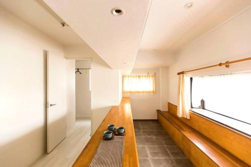 Osaka SENJU big Tatami house Max 16ppl direct to KIX airport near Sumiyoshi Taisha Shrine