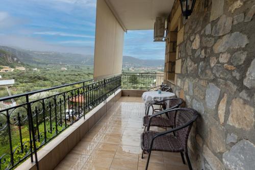 주변 환경, Paradeisos in 캄포스