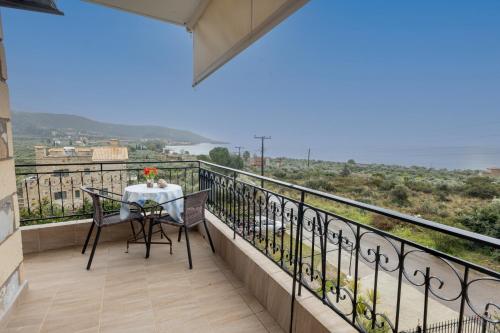 주변 환경, Paradeisos in 캄포스