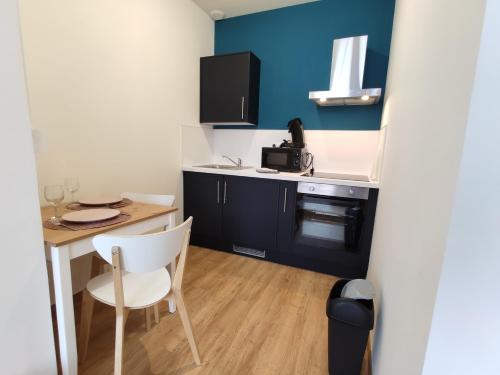 Résidence Jehan Froissart (Residence Jehan Froissart) in 华伦西尼斯