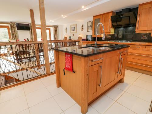 ทัศนียภาพภายนอกโรงแรม, Monkleigh Mill in กลางเมืองไบด์ฟอร์ด