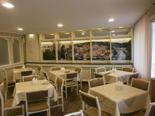 餐廳, 第聶伯羅彼得羅夫斯克酒店 (Dnepropetrovsk Hotel) in 聶伯城