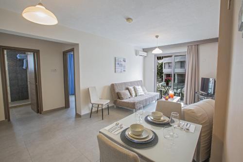 Ayia Napa Holiday Apartment So7