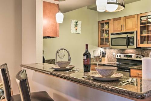 Stunning South Maui Condo w/ Lanai by Beach! - image 13