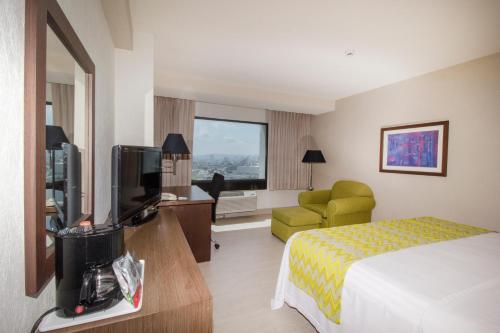 432534588 Holiday Inn Puebla La Noria by IHG