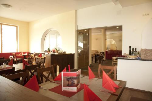 Erlebnishotel Fendels - image 2