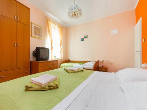 Studio apartment Josip, Split (photo 4)