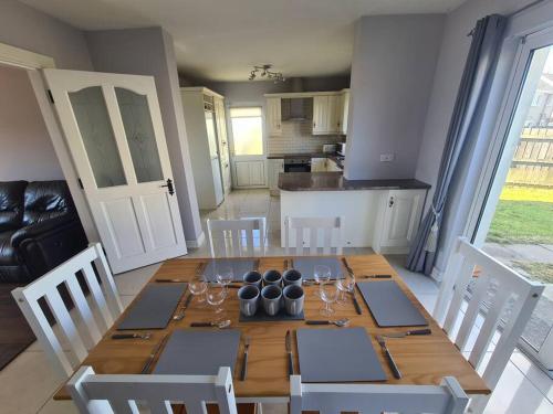 Bundoran Seaside Stays House - WiFi, large spacious home in Bundoran